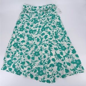 NWT Time and Tru Green Floral Wrap Midi Skirt XL (16–18)